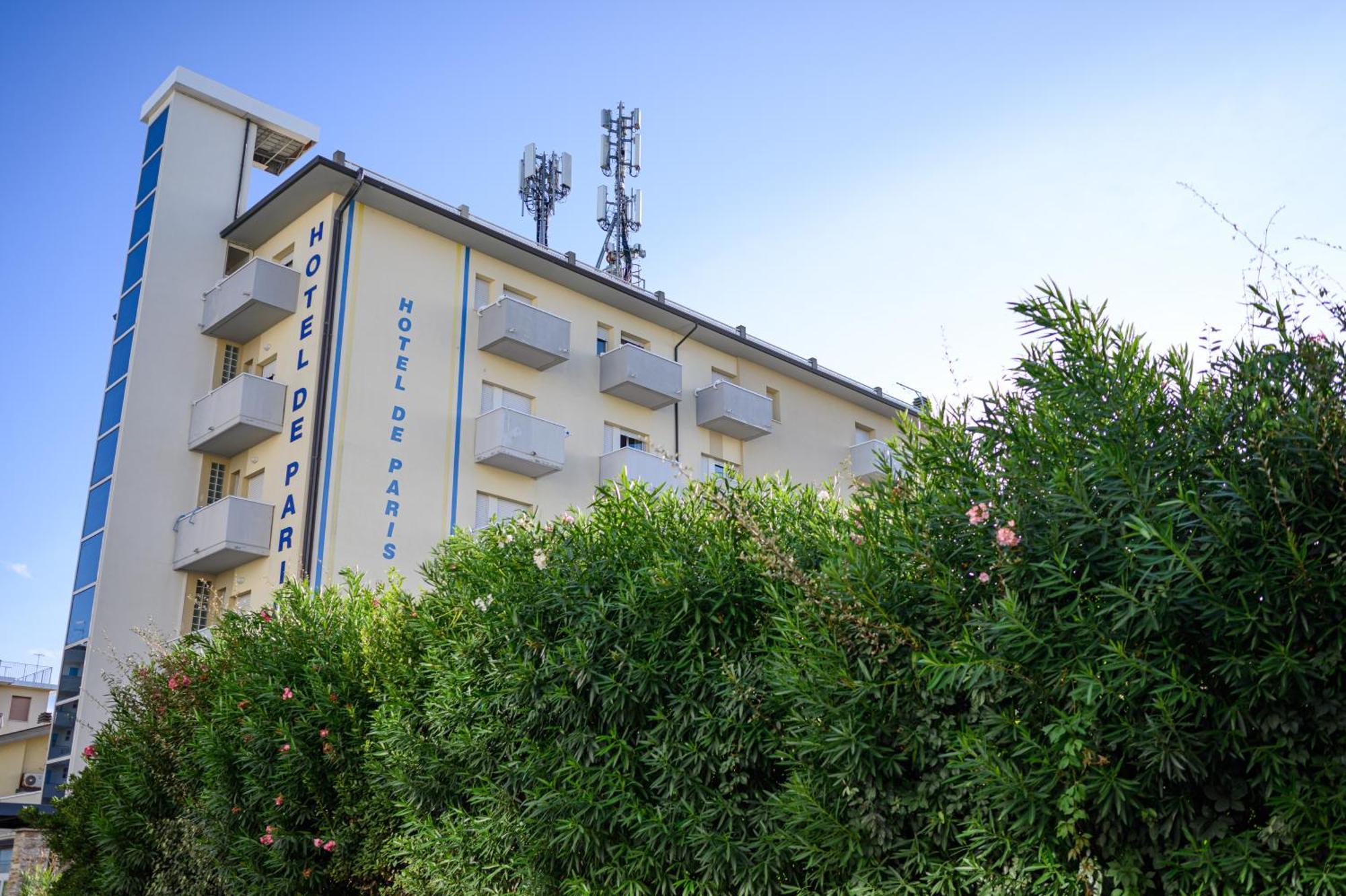 Hotel De Paris Lido Di Savio Bagian luar foto